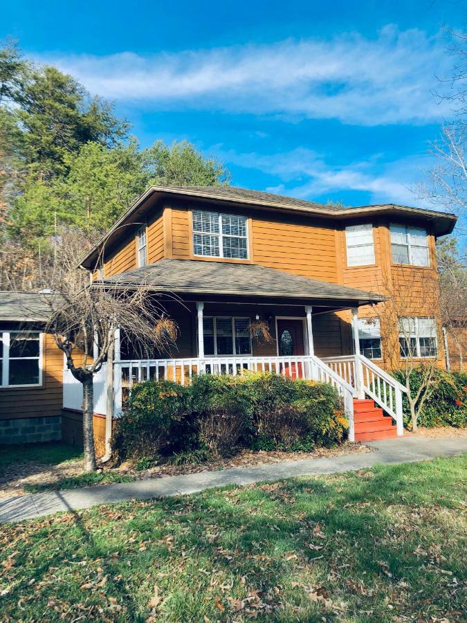 5Bedrooms*4King Beds*Outstanding Location*Hottub* Sevierville Exterior foto